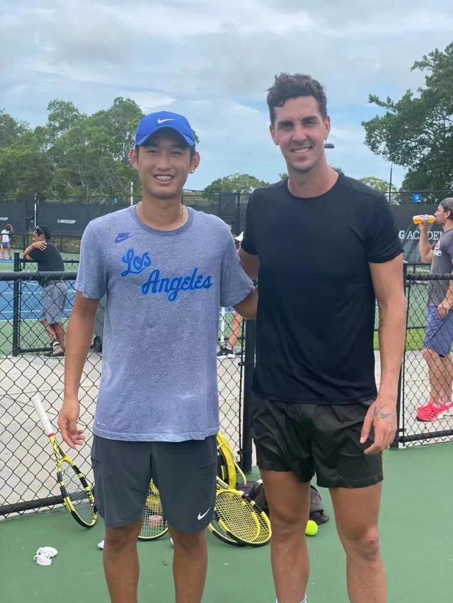 1635216983930076735.jpg 开云体育-张奔斗:商竣程的前路,目前还竖着几个“路障”