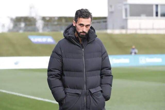 开云体育-近97场23败!平均每4场输1场,皇马的问题可不只是阿韦洛亚造成的