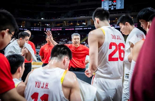 开云平台-中国男篮官宣4场热身赛：6月初两战俱乐部 下旬连战澳大利亚荷兰