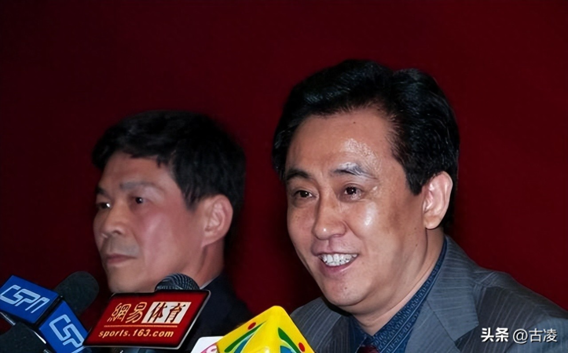 开云入口-彻底瘫痪!两年了为何许家印迟迟不判刑?真相比你想象的更复杂